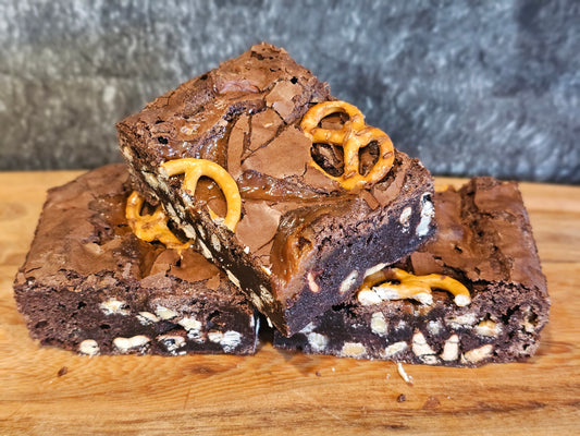 Caramel pretzel brownie