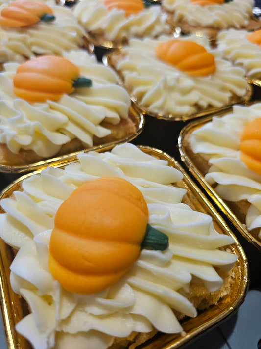 🎃🧁 Pumpkin Mini Cakes