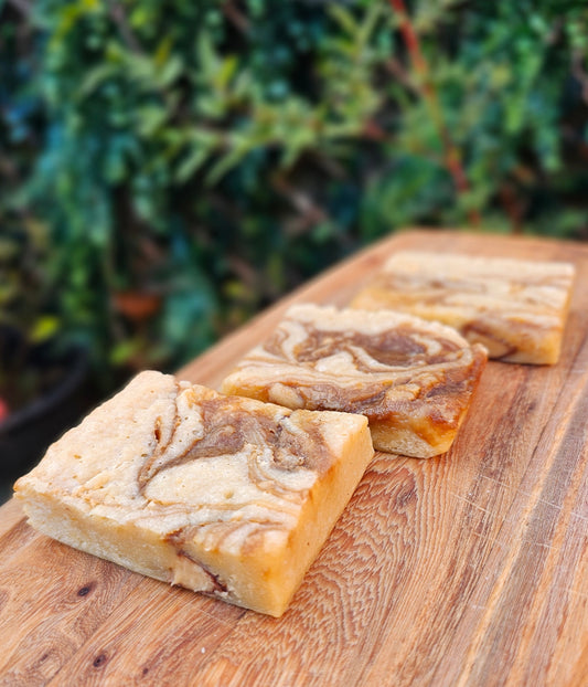 🍯🍫 Sticky Toffee & Cadbury Fudge Blondie