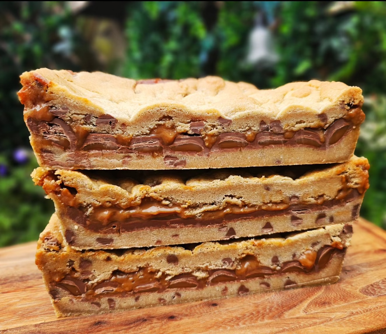 Cadbury Caramel Cookie slice